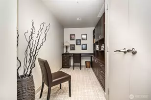 10650 NE 9th Pl, Bellevue, WA 98004 - Photo 9