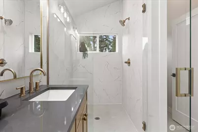 14308 Roslyn Place N #B, Seattle, WA 98133 - Photo 11