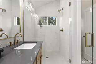 14308 Roslyn Pl N, Seattle, WA 98133 - Photo 11