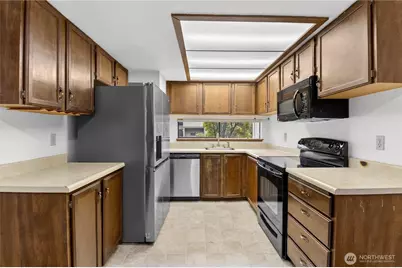 4123 145th Avenue NE, Bellevue, WA 98007 - Photo 9