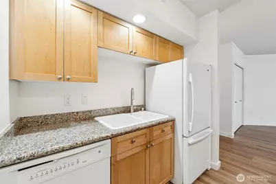 2331 42nd Avenue SW #414, Seattle, WA 98116 - Photo 11