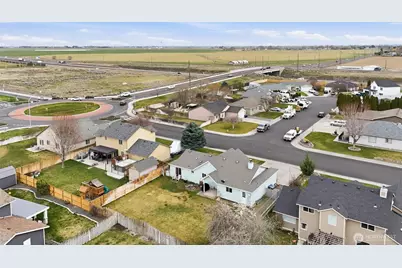 112 W Belmont Avenue, Moses Lake, WA 98837 - Photo 35