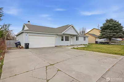 112 W Belmont Avenue, Moses Lake, WA 98837 - Photo 3