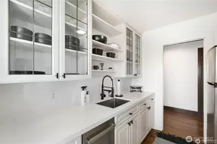 301 N Tacoma Ave, Tacoma, WA 98403 - Photo 9