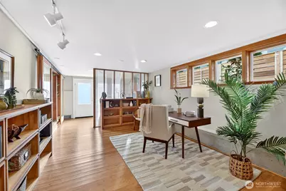 4223 Interlake Avenue N, Seattle, WA 98103 - Photo 33