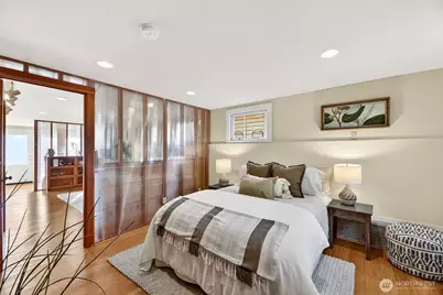 4223 Interlake Avenue N, Seattle, WA 98103 - Photo 35