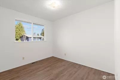 13212 60th Drive SE, Everett, WA 98208 - Photo 17