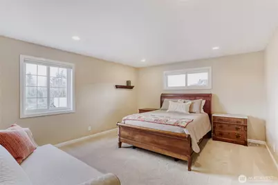 2008 121st Avenue SE, Bellevue, WA 98005 - Photo 15