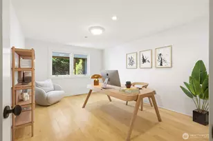 8449 W Mercer Way, Mercer Island, WA 98040 - Photo 23