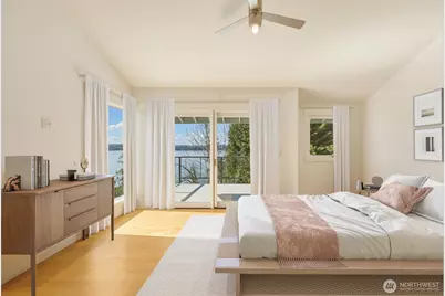 8449 W Mercer Way, Mercer Island, WA 98040 - Photo 25