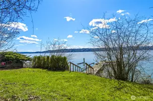 8449 W Mercer Way, Mercer Island, WA 98040 - Photo 3