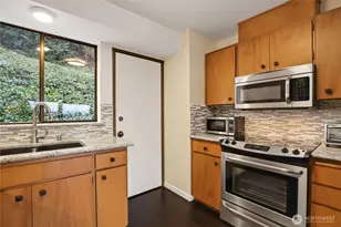 3134 Sahali Dr, Bremerton, WA 98310 - Photo 11