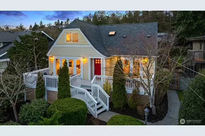 407 35th Avenue S, Seattle, WA 98144 - Photo 1