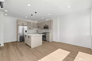 6538 C Latona Ave NE, Seattle, WA 98115 - Photo 5