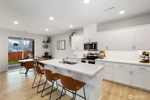 704 153rd St Ct E, Tacoma, WA 98445 - Photo 7