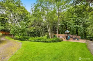 13730 SE 20th St, Bellevue, WA 98005 - Photo 39