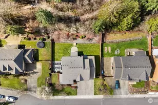 12910 194th Ave Ct E, Bonney Lake, WA 98391 - Photo 35