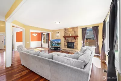 12910 194th Avenue Ct E, Bonney Lake, WA 98391 - Photo 3