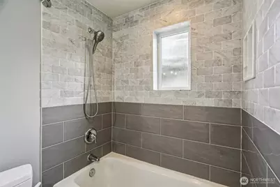 1939 10th Avenue W #B, Seattle, WA 98119 - Photo 19