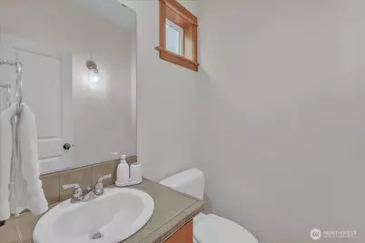 1939 10th Avenue W #B, Seattle, WA 98119 - Photo 13