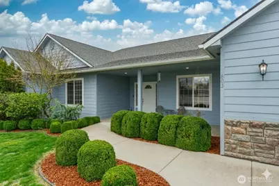 803 SE Vintage Way, College Place, WA 99324 - Photo 1