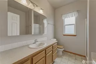 803 SE Vintage Way, College Place, WA 99324 - Photo 31