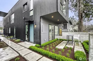 1114 26th Ave, Seattle, WA 98122 - Photo 1