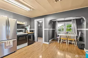 1024 H St, Centralia, WA 98531 - Photo 9