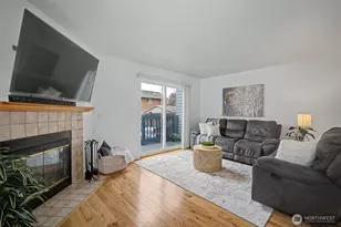 4108 NE 6th Pl, Renton, WA 98059 - Photo 5