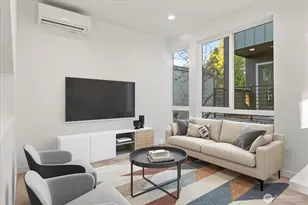 10748 Interlake Ave N, Seattle, WA 98133 - Photo 7