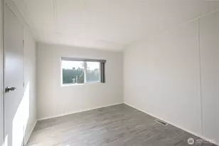 225 NE Ernst, Oak Harbor, WA 98277 - Photo 17