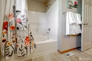 252 Quincy Ave NE, Renton, WA 98059 - Photo 23