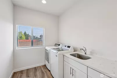 7724 16th Avenue SW, Seattle, WA 98106 - Photo 27