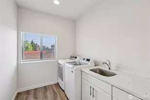 7724 16th Ave SW, Seattle, WA 98106 - Photo 27