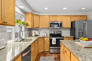 27217 213th Pl SE, Maple Valley, WA 98038 - Photo 11