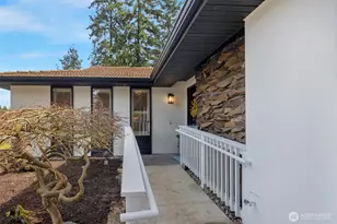 2402 Larlin Dr, Everett, WA 98203 - Photo 5