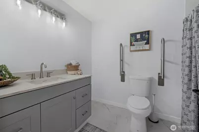 2402 Larlin Drive, Everett, WA 98203 - Photo 21