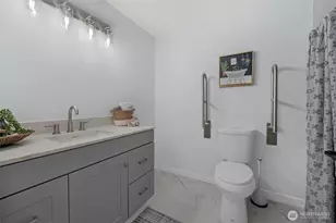 2402 Larlin Dr, Everett, WA 98203 - Photo 21