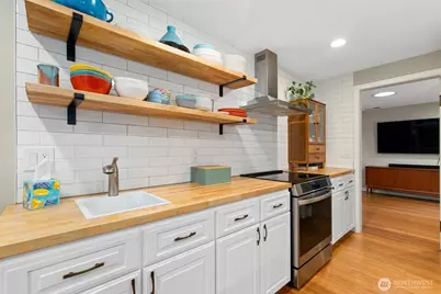 8924 NE 191st Place, Bothell, WA 98011 - Photo 11