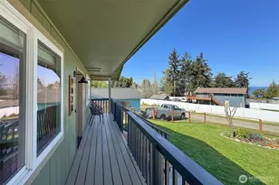 2028 W 5th St, Port Angeles, WA 98363 - Photo 5