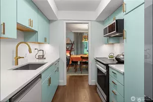 1524 NE 140th St, Seattle, WA 98125 - Photo 7