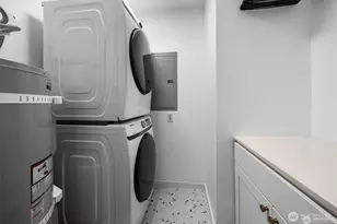 1524 NE 140th St, Seattle, WA 98125 - Photo 19