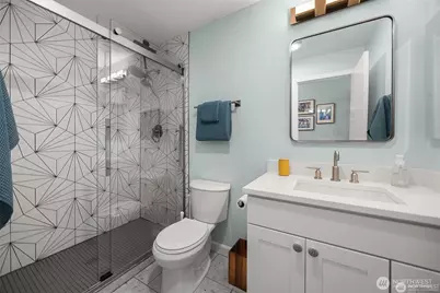 1524 NE 140th Street #D2, Seattle, WA 98125 - Photo 17