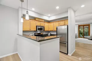 21264 SE 42nd Ln, Issaquah, WA 98029 - Photo 9