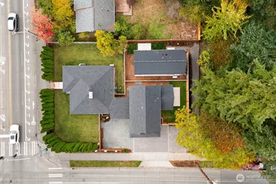13007 1st Avenue NE, Seattle, WA 98125 - Photo 9