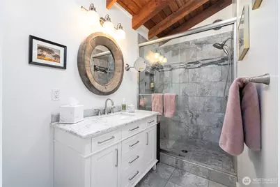 425 Yakima Place, La Conner, WA 98257 - Photo 17