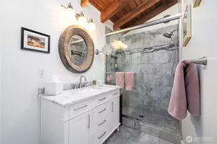 425 Yakima Pl, La Conner, WA 98257 - Photo 17