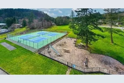 425 Yakima Place, La Conner, WA 98257 - Photo 37