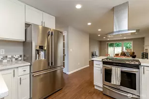 7117 40th St W, University Place, WA 98466 - Photo 5