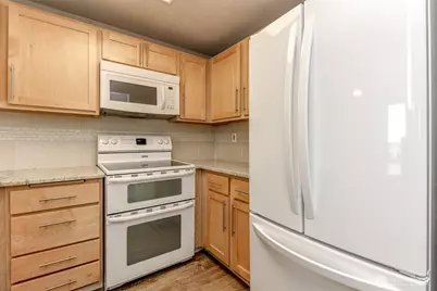 28606 16th Avenue S #303, Federal Way, WA 98003 - Photo 11